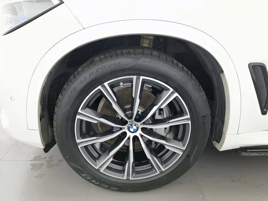 BMW X5 (Import) — миниатюра 17