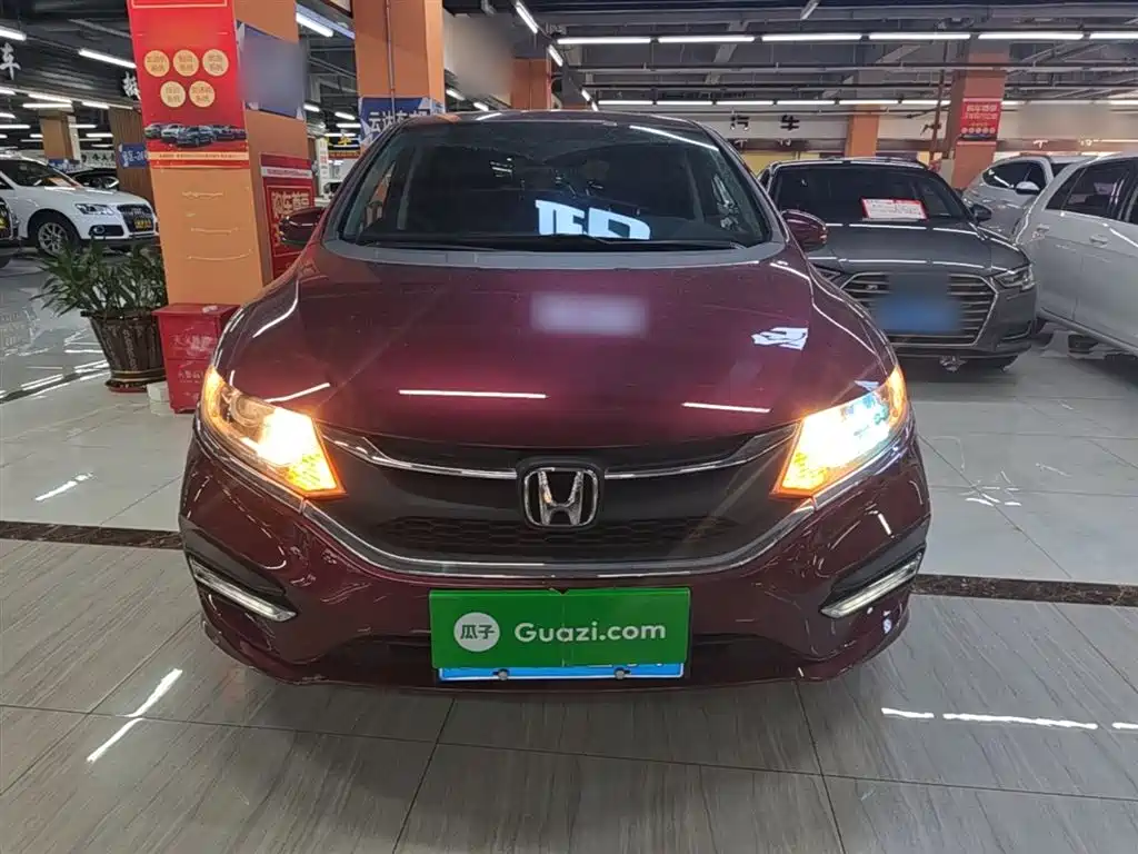 Honda Jade 2017 1.8L AT Comfort 5 мест