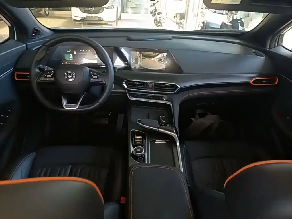 Changan UNI-T — миниатюра 10