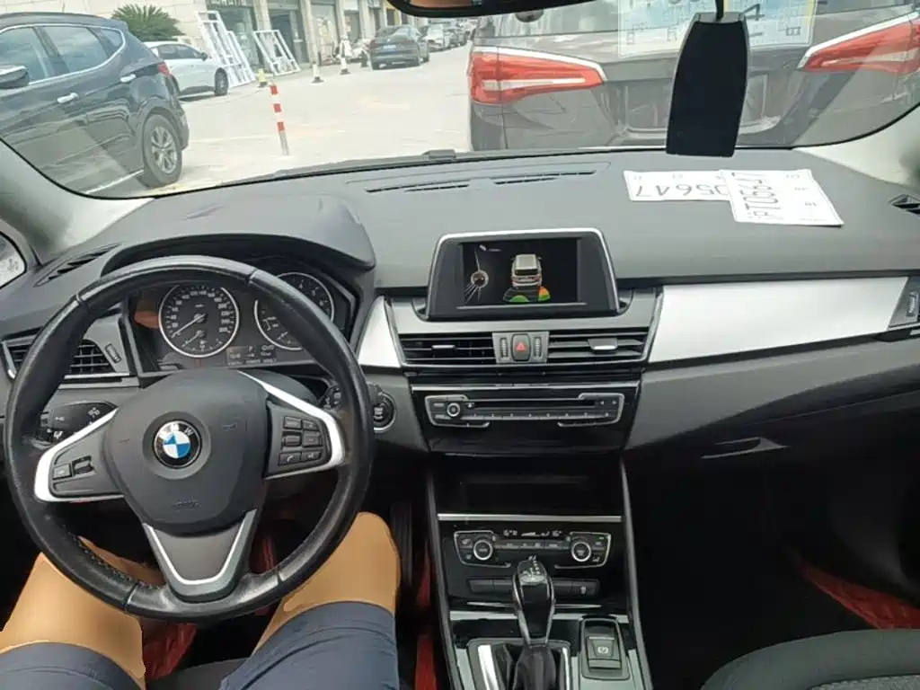 BMW 2 Series Gran Tourer — миниатюра 10