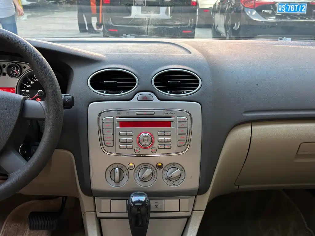Ford Focus 2009 1.8L AT Fashion