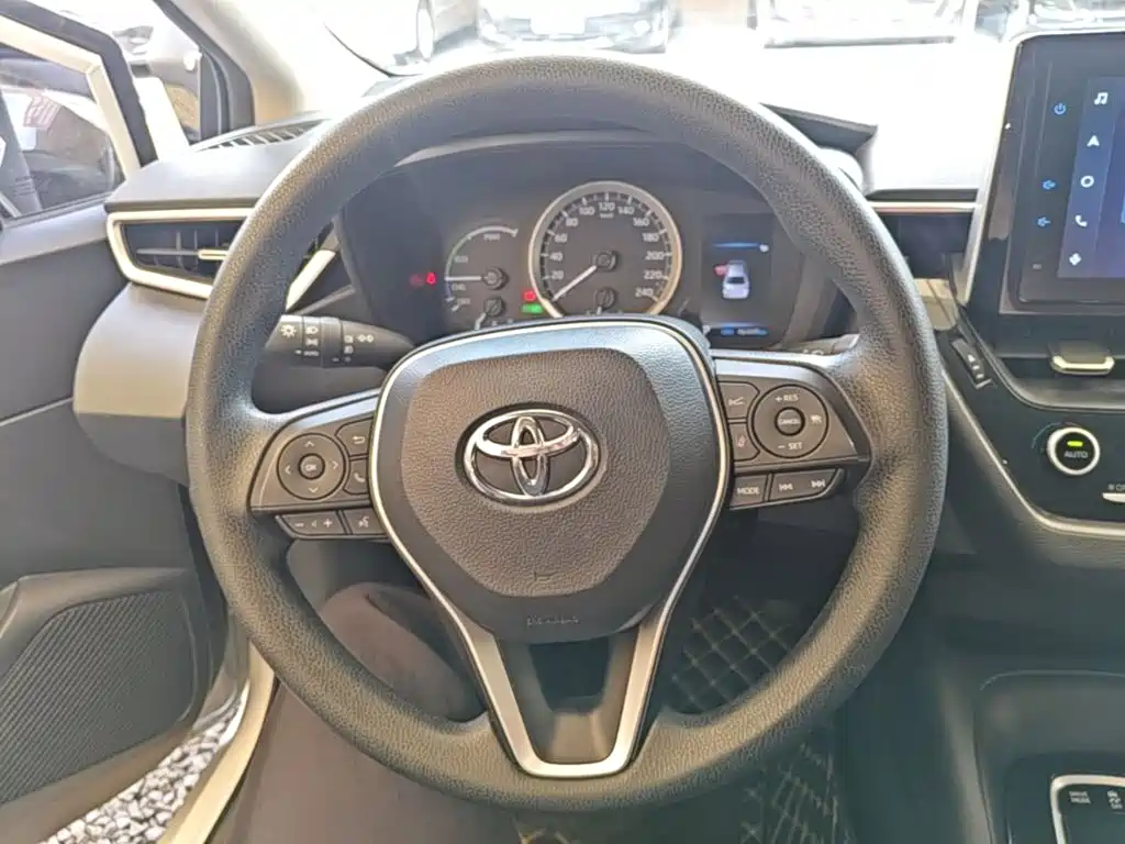 Toyota Corolla — миниатюра 11