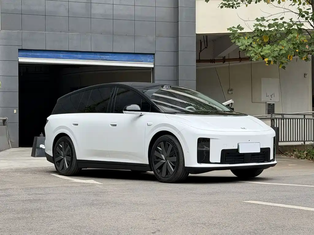 Li Auto Li i8 — миниатюра 3