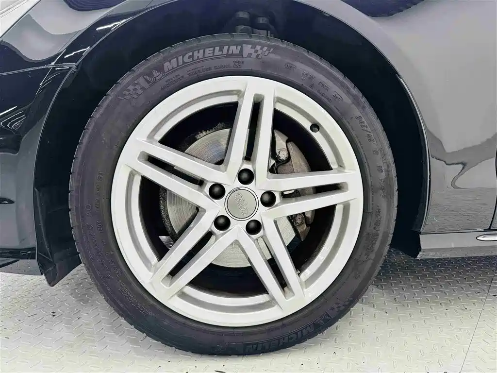 Audi A6L 2018 30 FSI