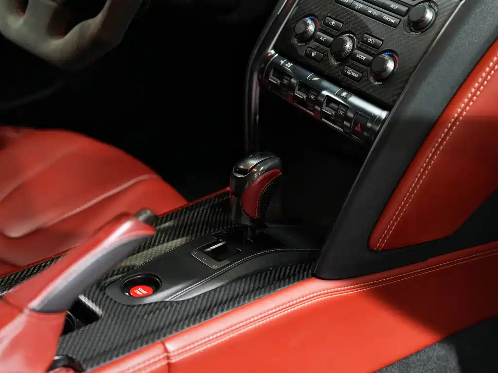 Nissan GT-R — миниатюра 24