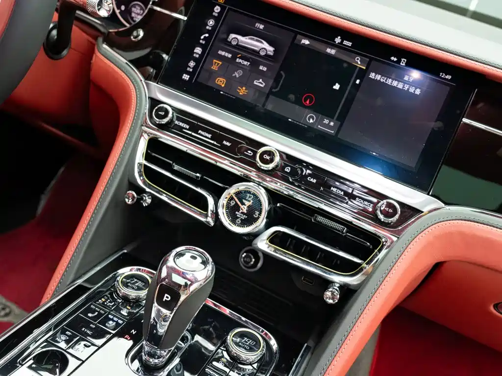 Bentley Flying Spur — миниатюра 21