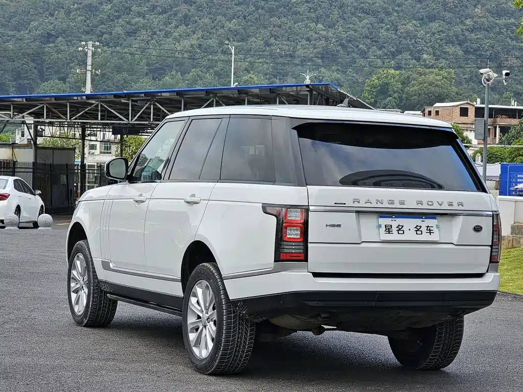 Land Rover Range Rover — миниатюра 9