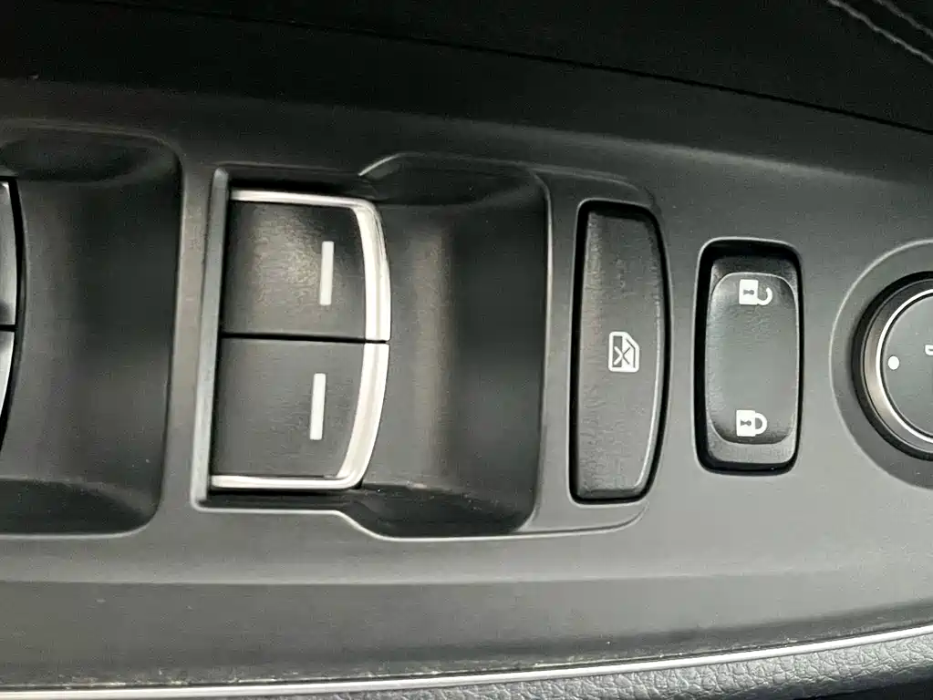 Honda Accord — миниатюра 13