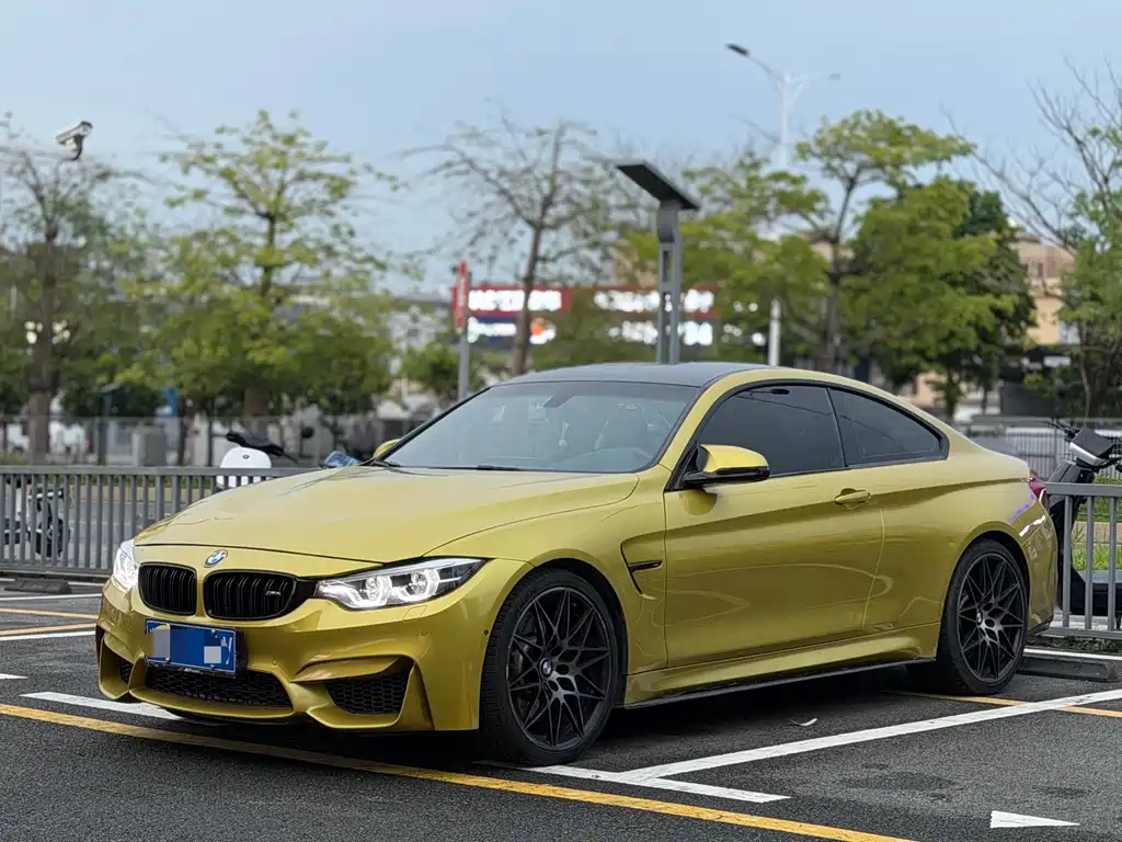BMW M4 2017 M4 2-door Coupe