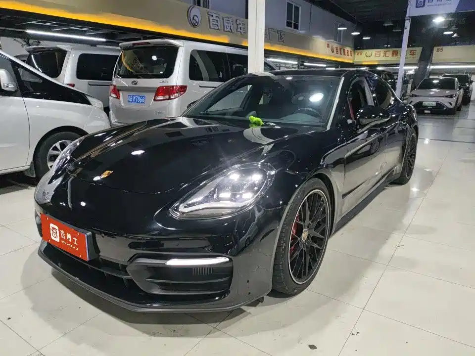 Купить Porsche Panamera