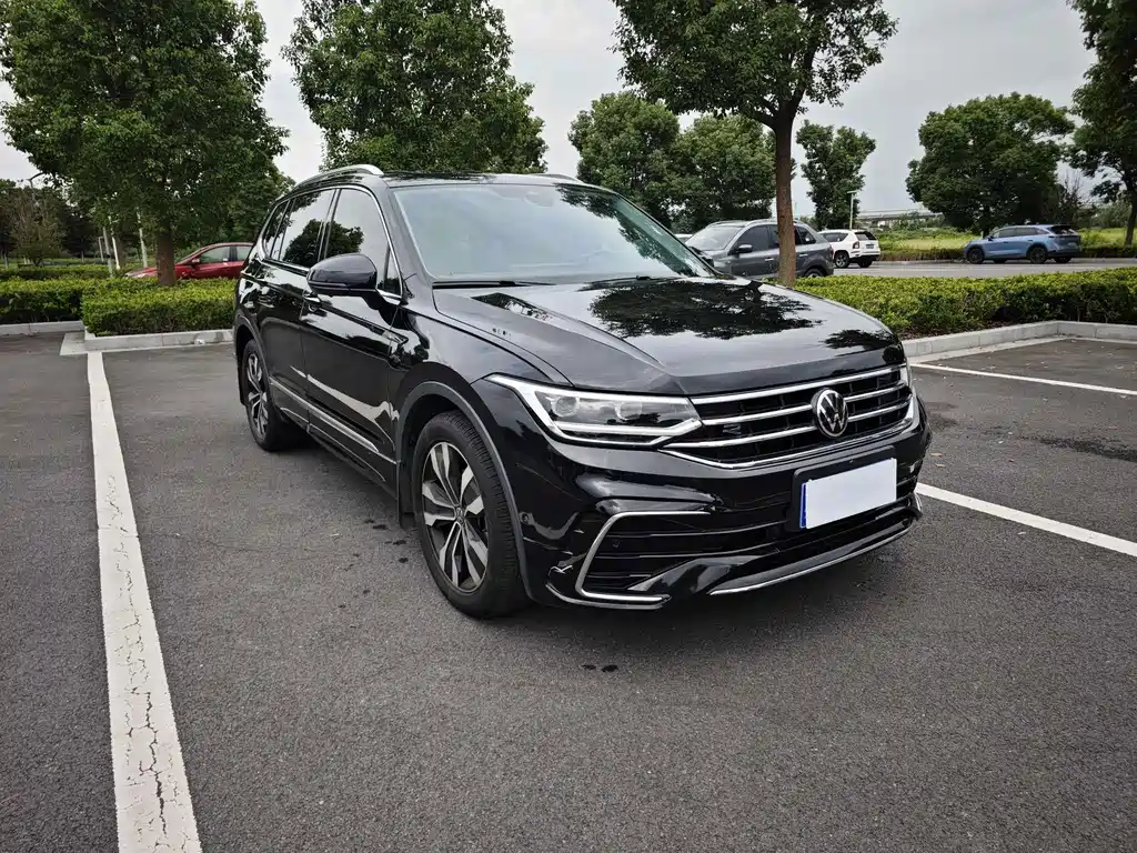 Volkswagen Tiguan L — миниатюра 3