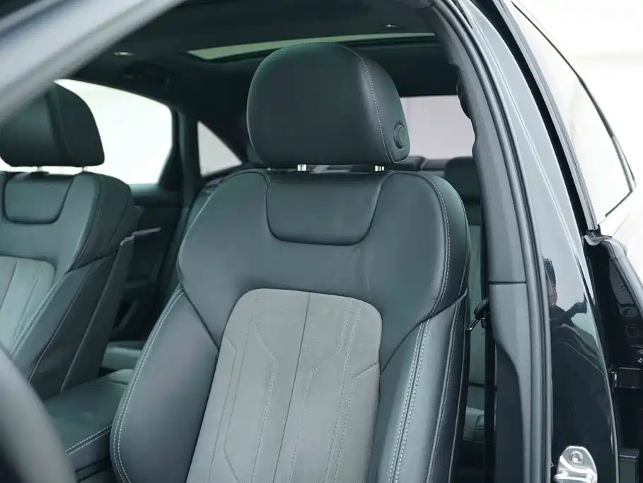 Audi A6L — миниатюра 12