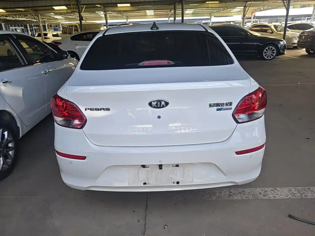 Kia Huanchi — миниатюра 6
