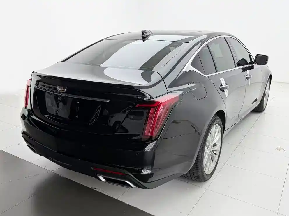 Cadillac CT5 — миниатюра 9