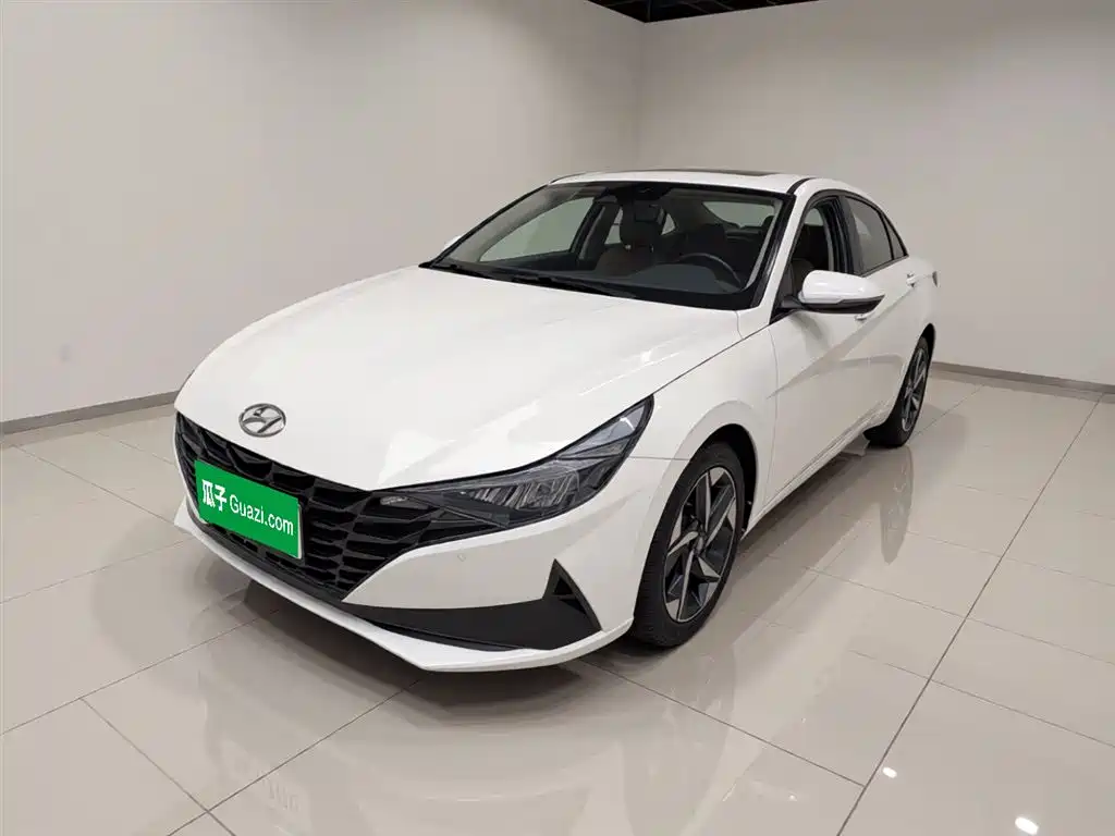 Hyundai Elantra 2021
