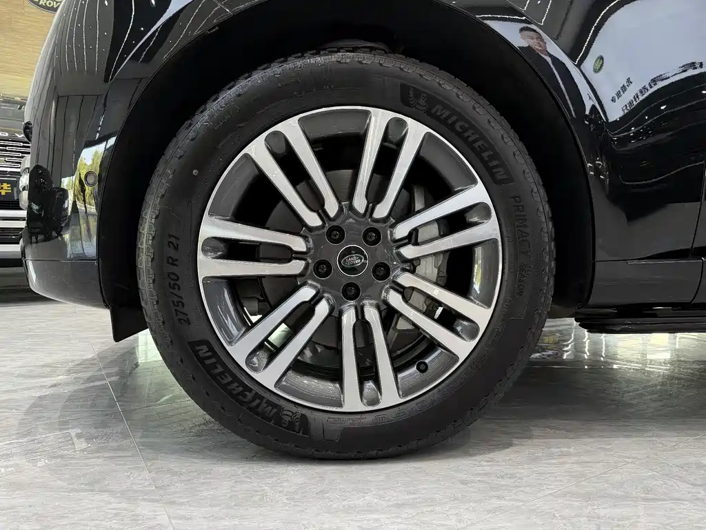 Land Rover Range Rover — миниатюра 2