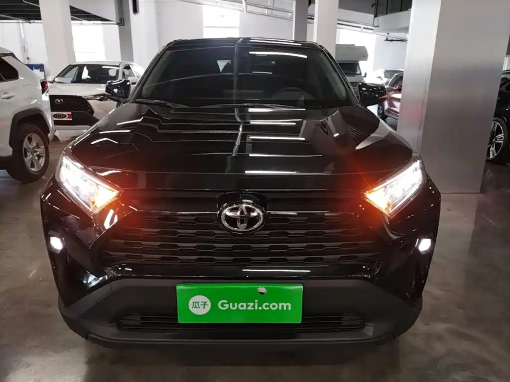 Toyota RAV4 2024 2.0L CVT
