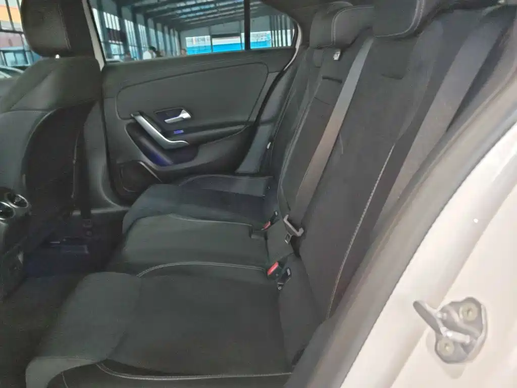Mercedes-Benz A-Class — миниатюра 17