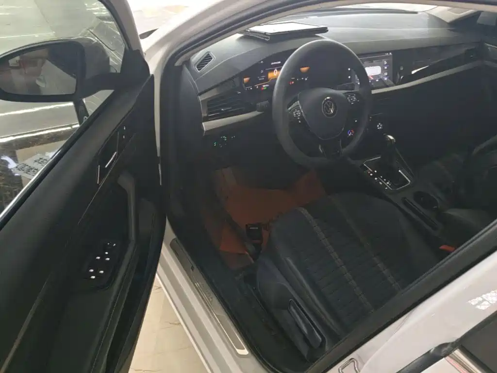 Volkswagen Lavida — миниатюра 16