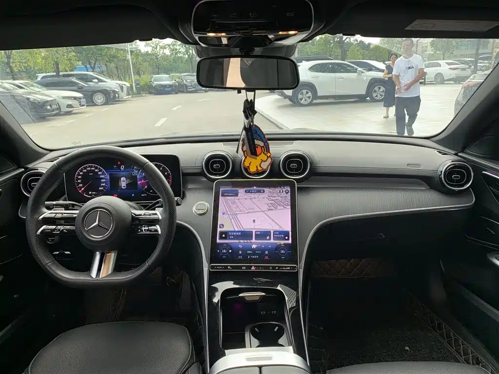 Mercedes-Benz C-Class — миниатюра 6