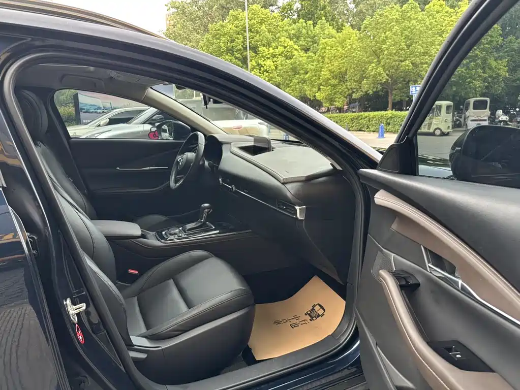 Mazda CX-30 — миниатюра 19