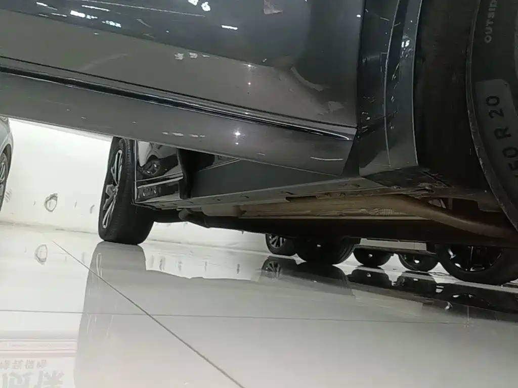 Li Auto Li L8 — миниатюра 21