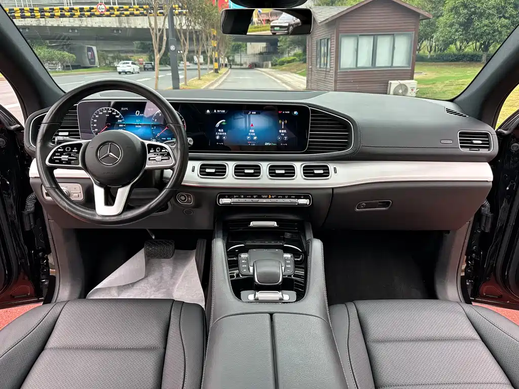 Mercedes-Benz GLE Coupe — миниатюра 12