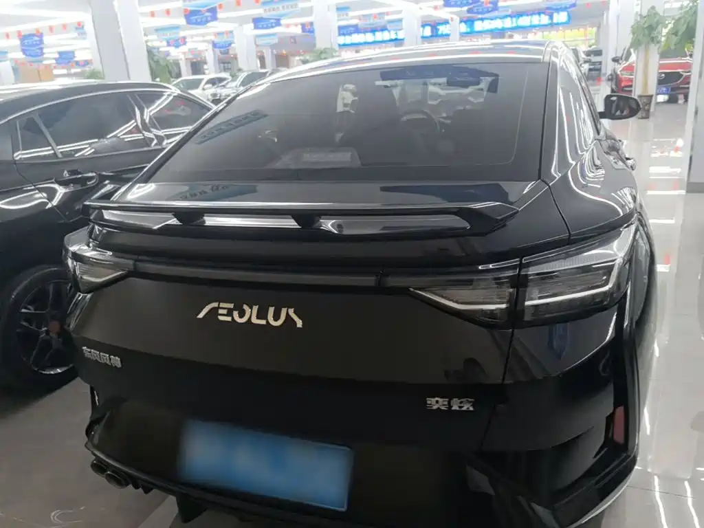 Aeolus Yixuan — миниатюра 6