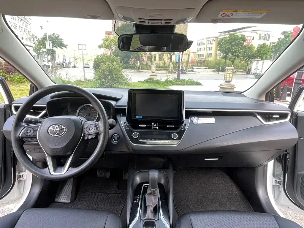 Toyota Corolla — миниатюра 6