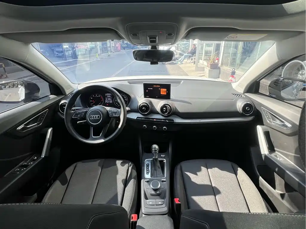 Audi Q2L — миниатюра 12