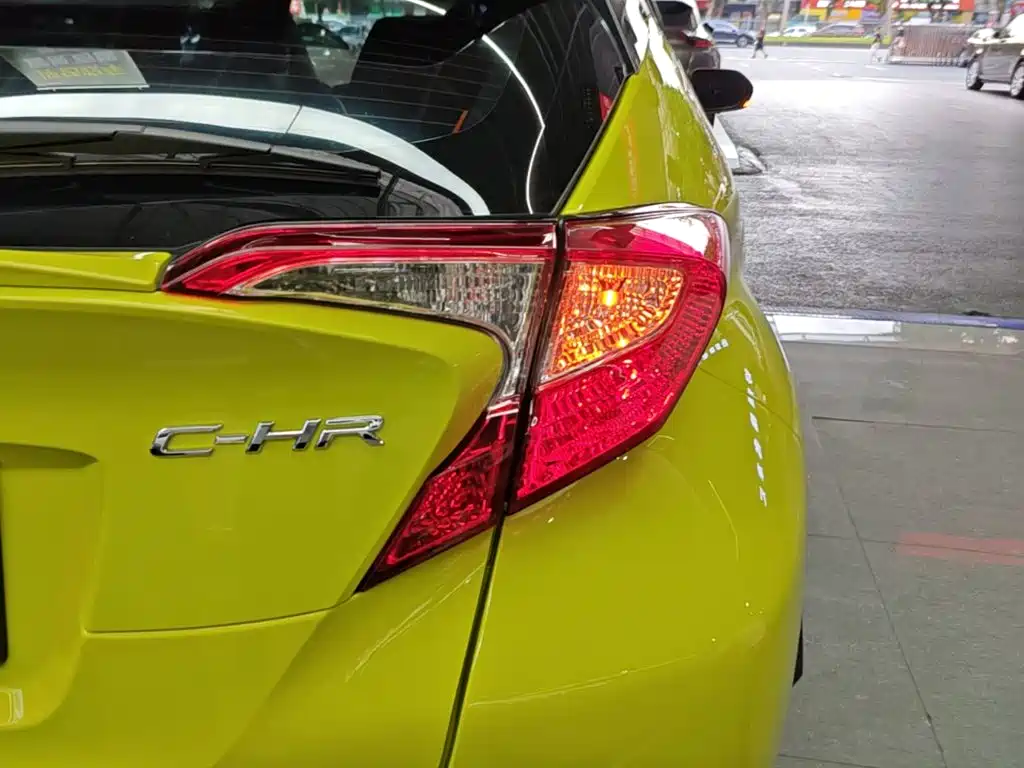 Toyota C-HR — миниатюра 8