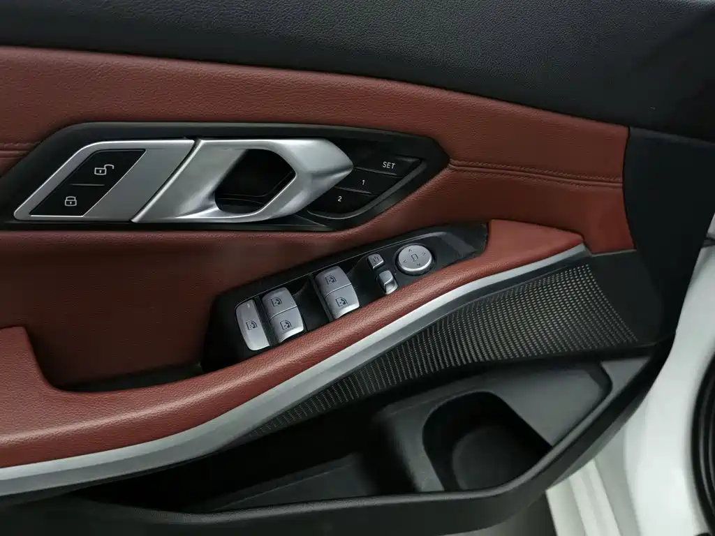 BMW 3 Series — миниатюра 9