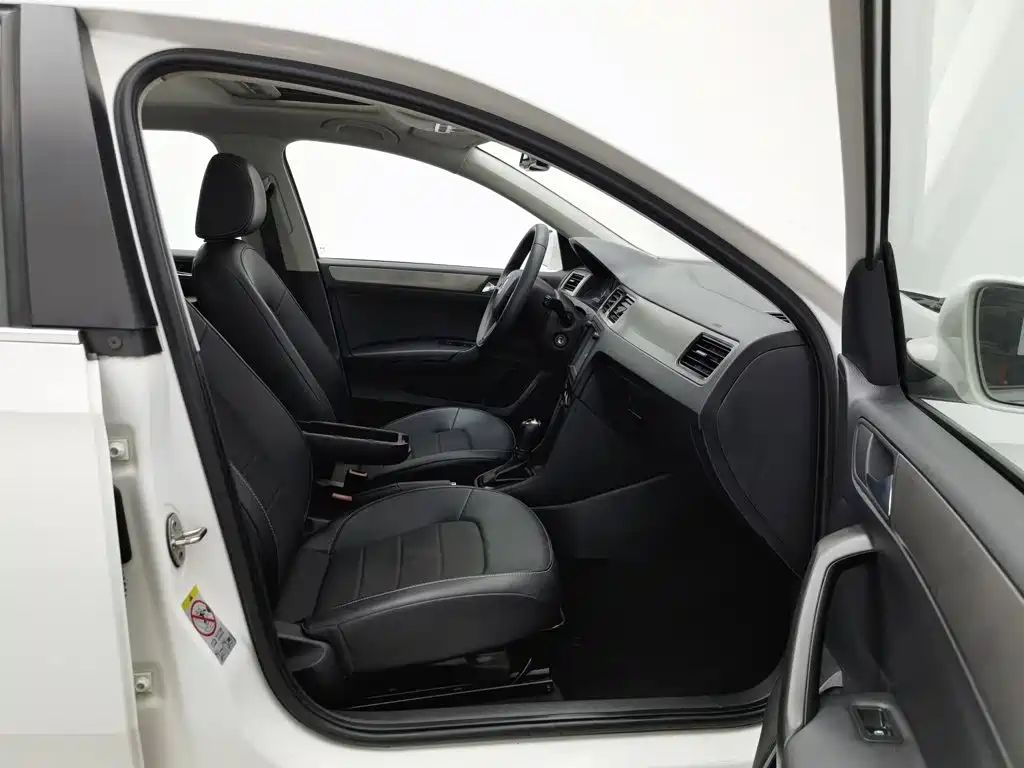 Skoda Rapid Spaceback — миниатюра 23