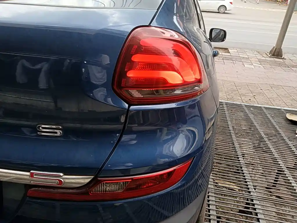 Qoros Qoros 5 — миниатюра 8