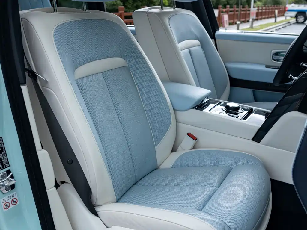 Rolls-Royce Cullinan — миниатюра 22