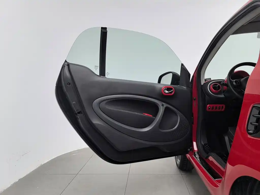 smart Smart Fortwo — миниатюра 8