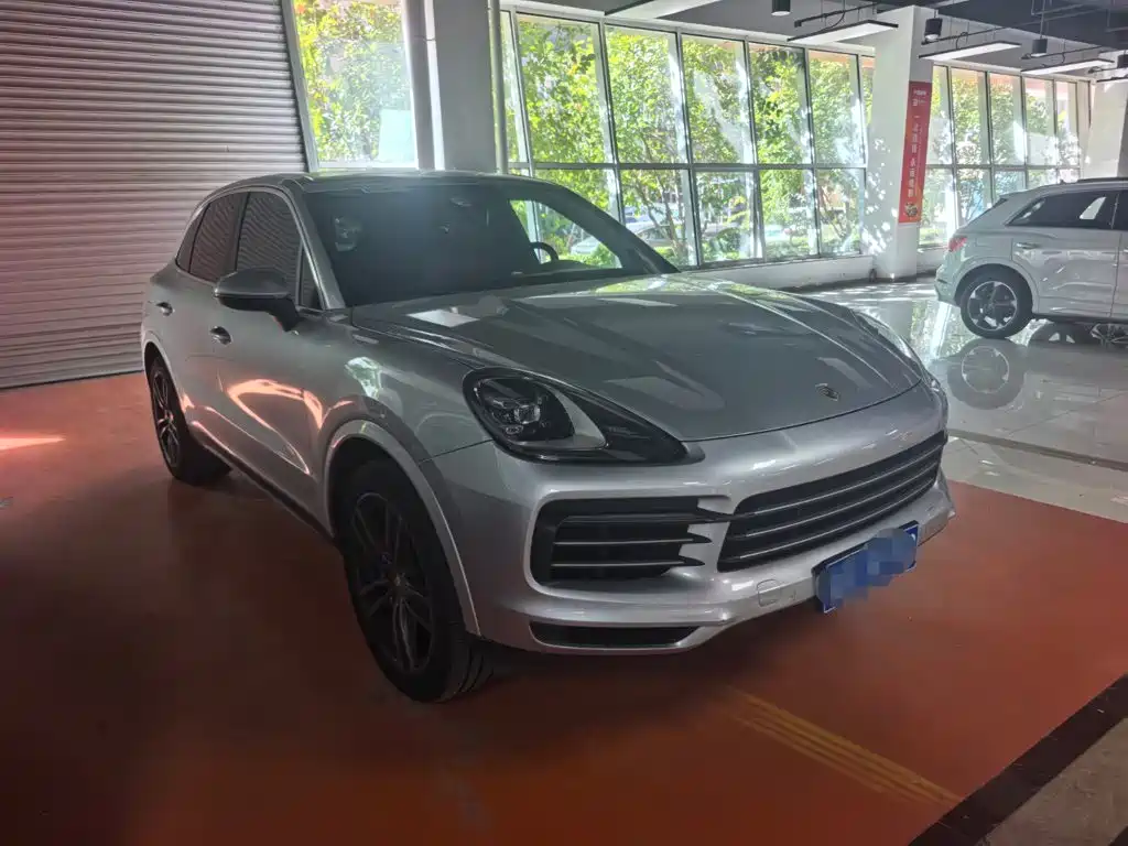 Porsche Cayenne — миниатюра 2