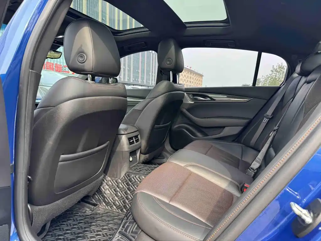 Cadillac CT5 — миниатюра 14