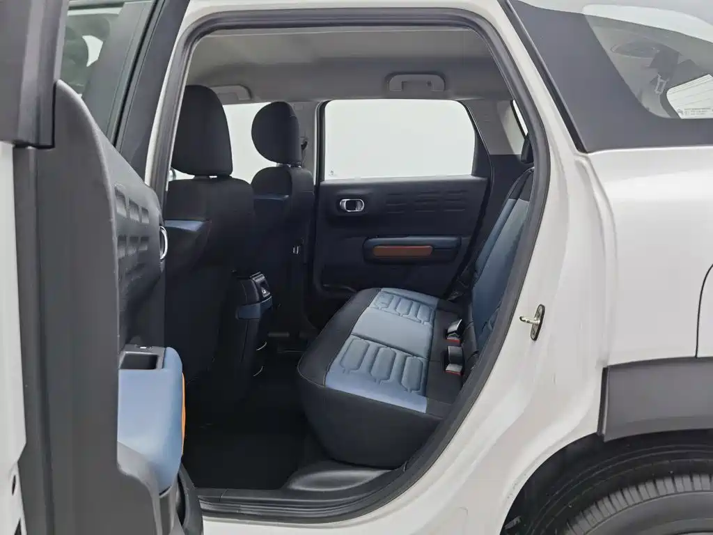 Citroen C4 Aircross — миниатюра 15