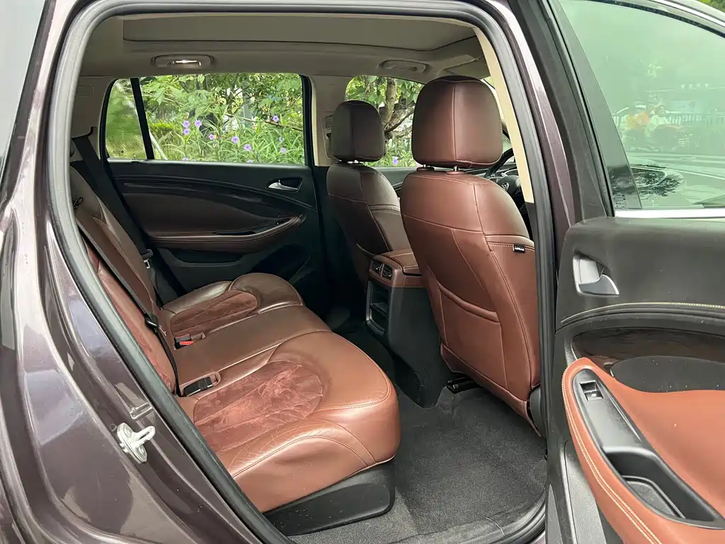 Buick Envision Plus — миниатюра 15
