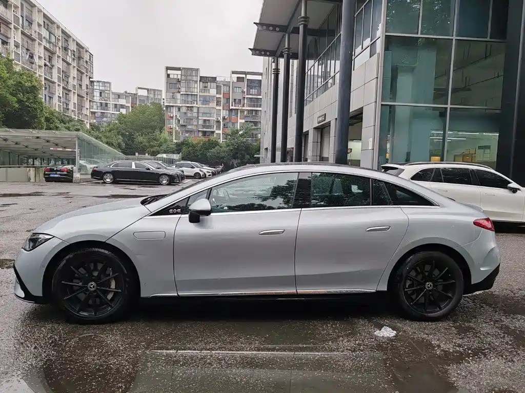 Mercedes-Benz EQE — миниатюра 6