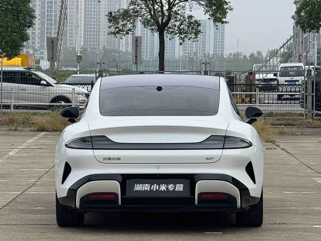 Xiaomi SU7 — миниатюра 12