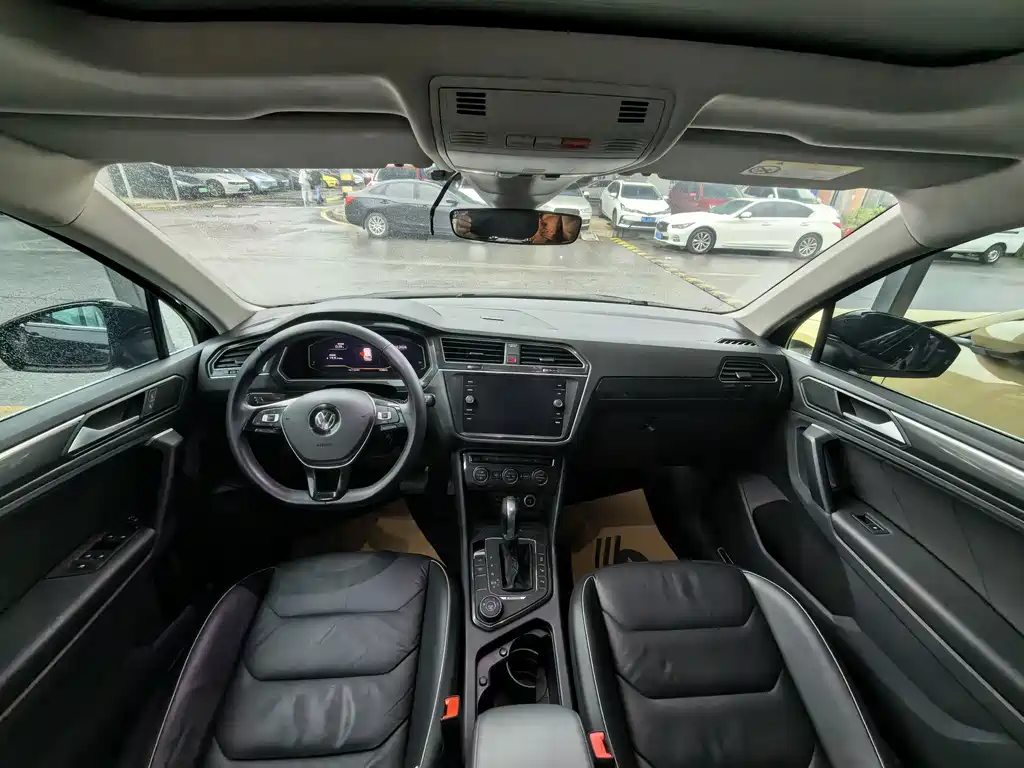 Volkswagen Tiguan — миниатюра 12
