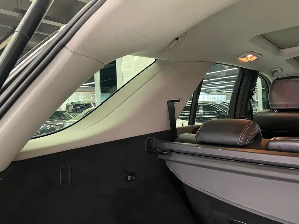 Mercedes-Benz M-Class — миниатюра 45