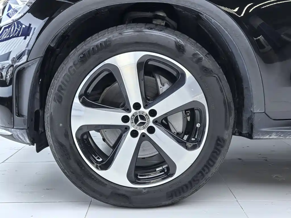 Mercedes-Benz GLC 2022 GLC 260 L 4MATIC