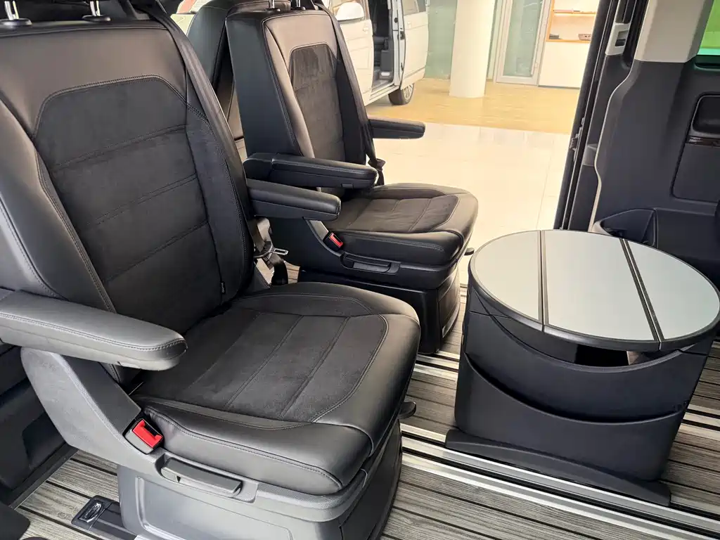 Volkswagen Multivan — миниатюра 21