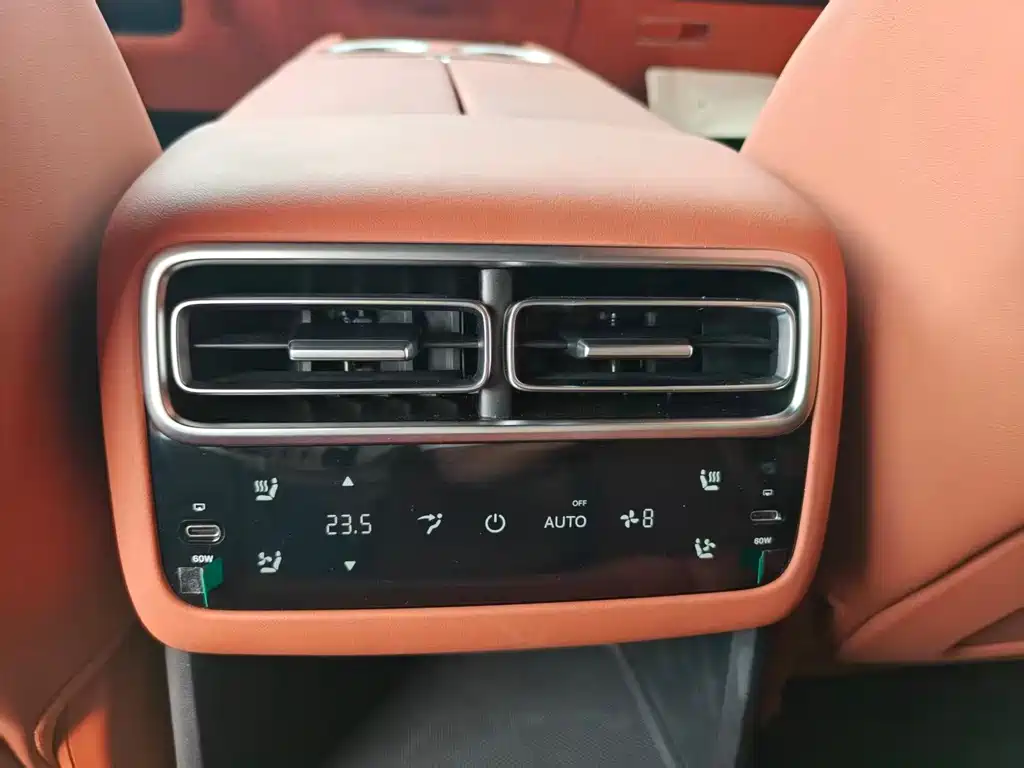 Li Auto Li L6 — миниатюра 10