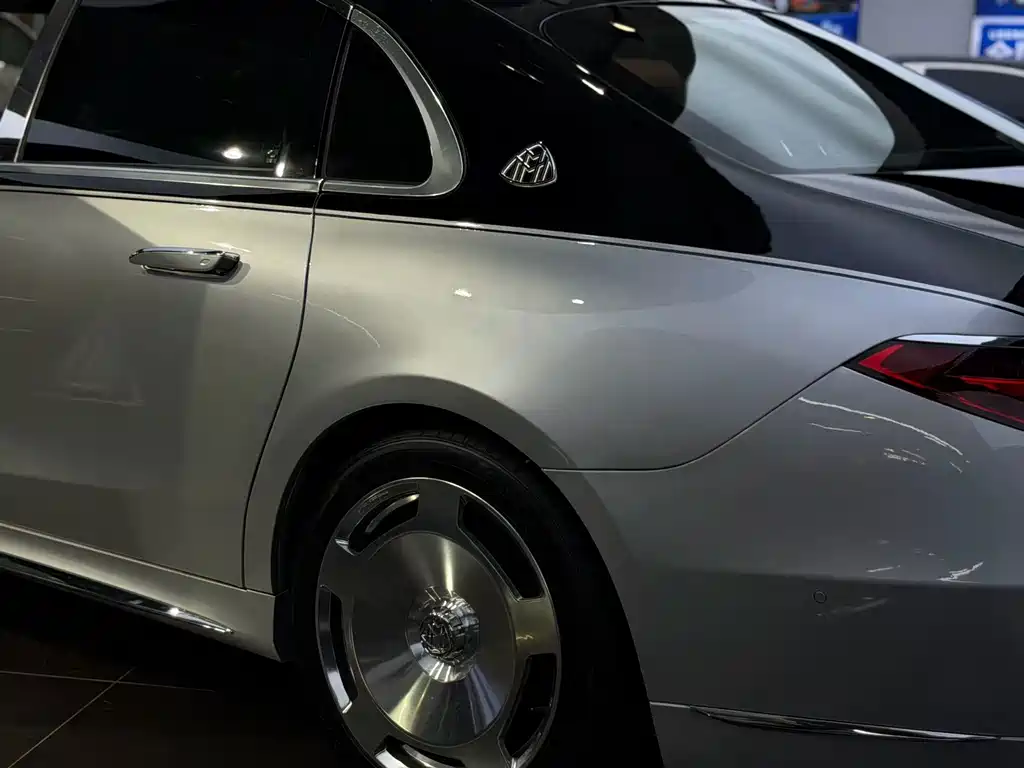 Mercedes-Benz S-Class — миниатюра 8