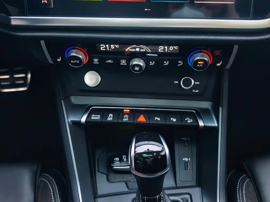 Audi Q3 Sportback 45 TFSI quattro Luxury Type, фото 15