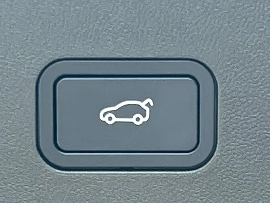 XPeng GX — миниатюра 13
